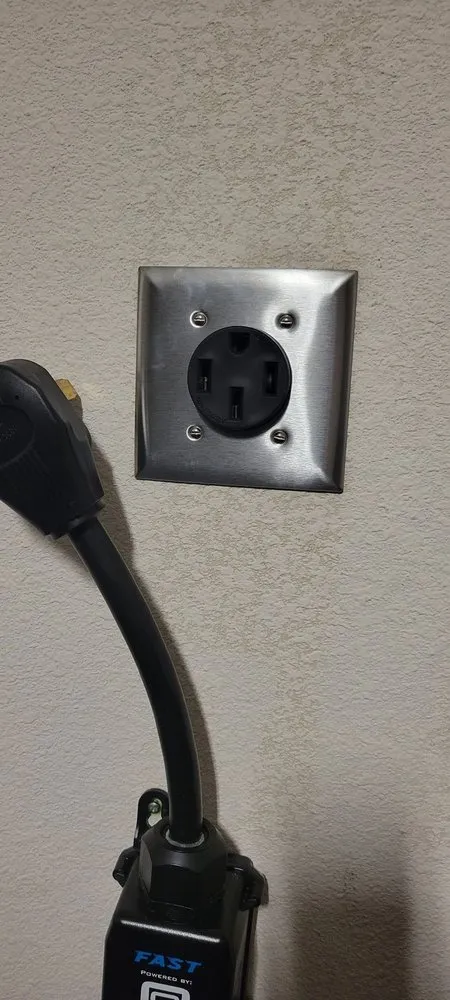 Professional electrician providing electrical repair in Arden-Arcade, CA - Ali Electric