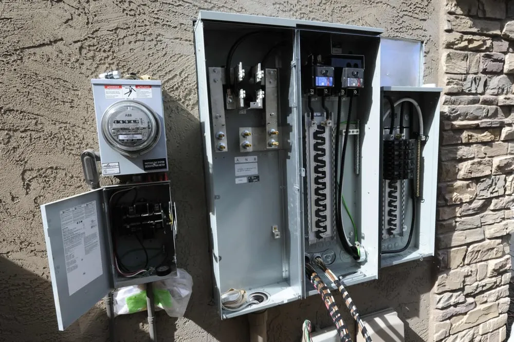 Slide of All Amps Electric