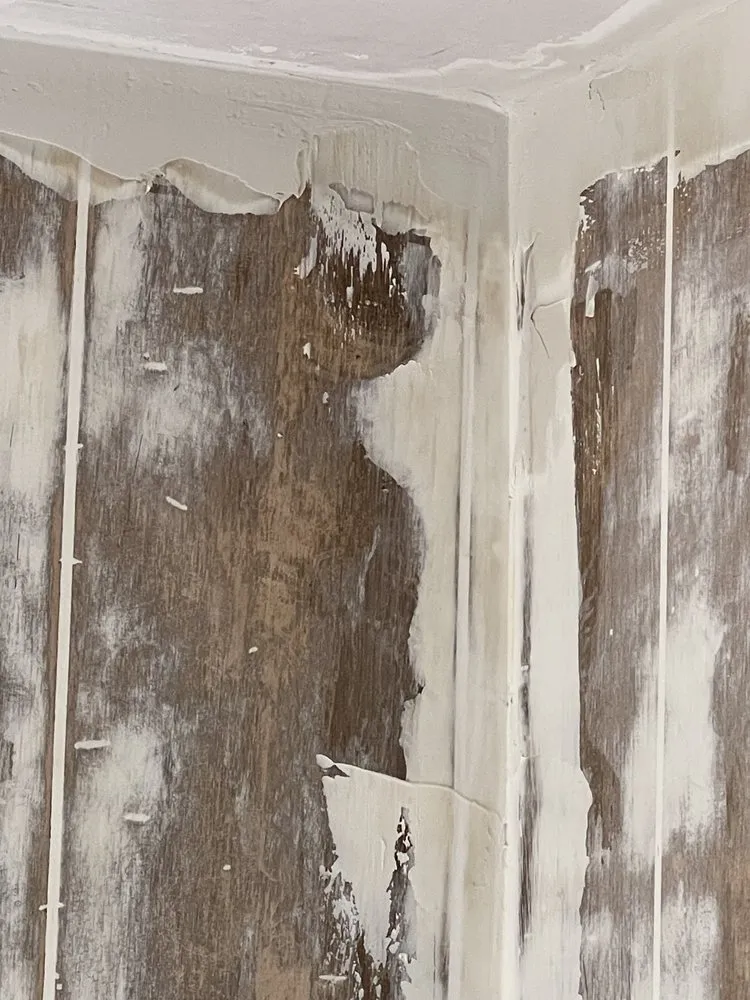 Emergency electrician providing outlet and switch repair in Berkeley Springs, WV - All Around Handyman