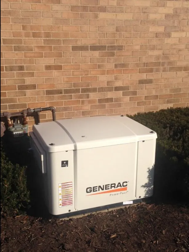 Emergency electrician providing circuit breaker repair in , 