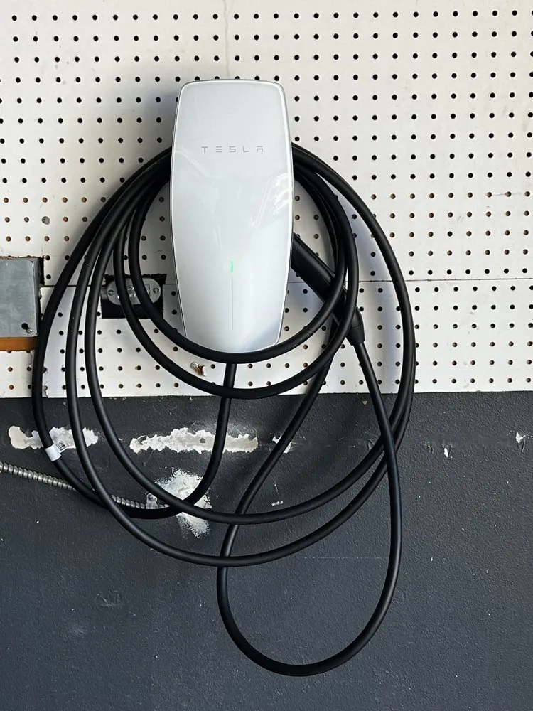 Trusted electrical service for homes in emergency electrical service,  by 