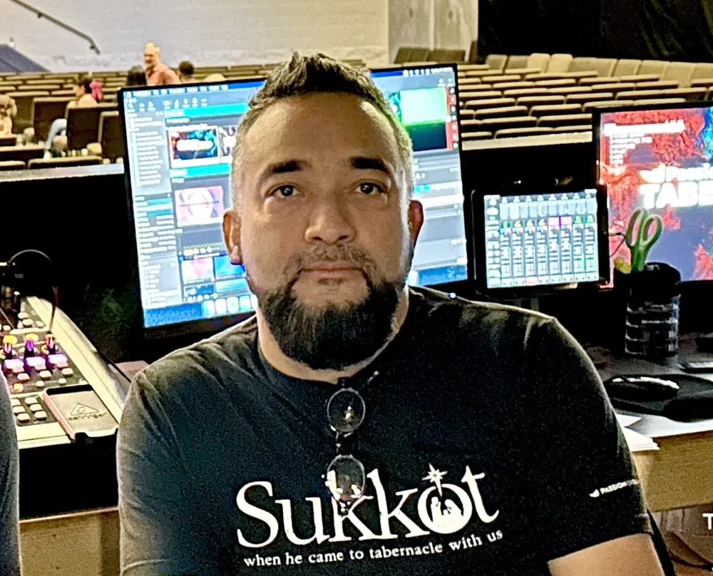 Slide of All In One Multiservices