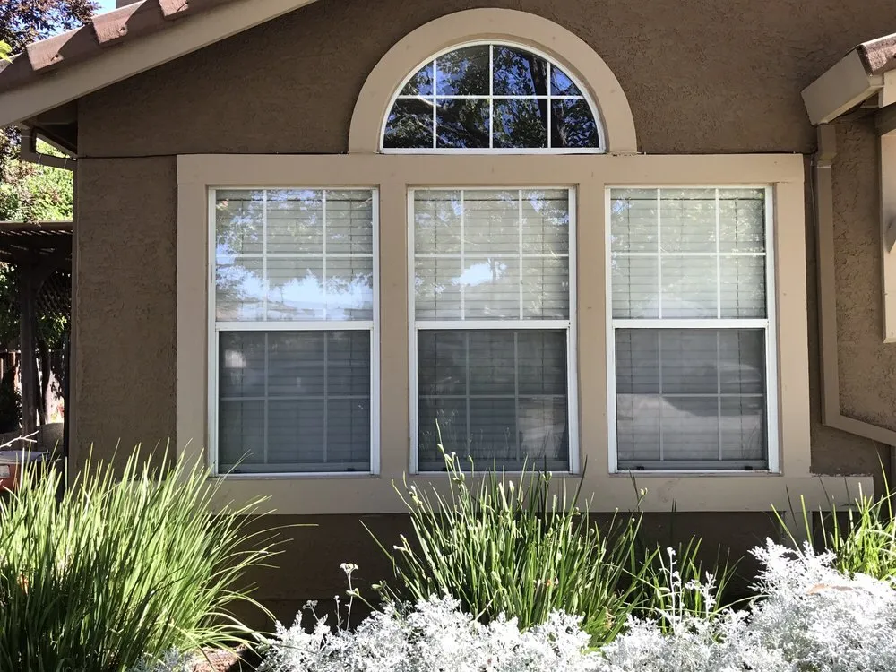 Slide of All Pro Handyman & Electric Services