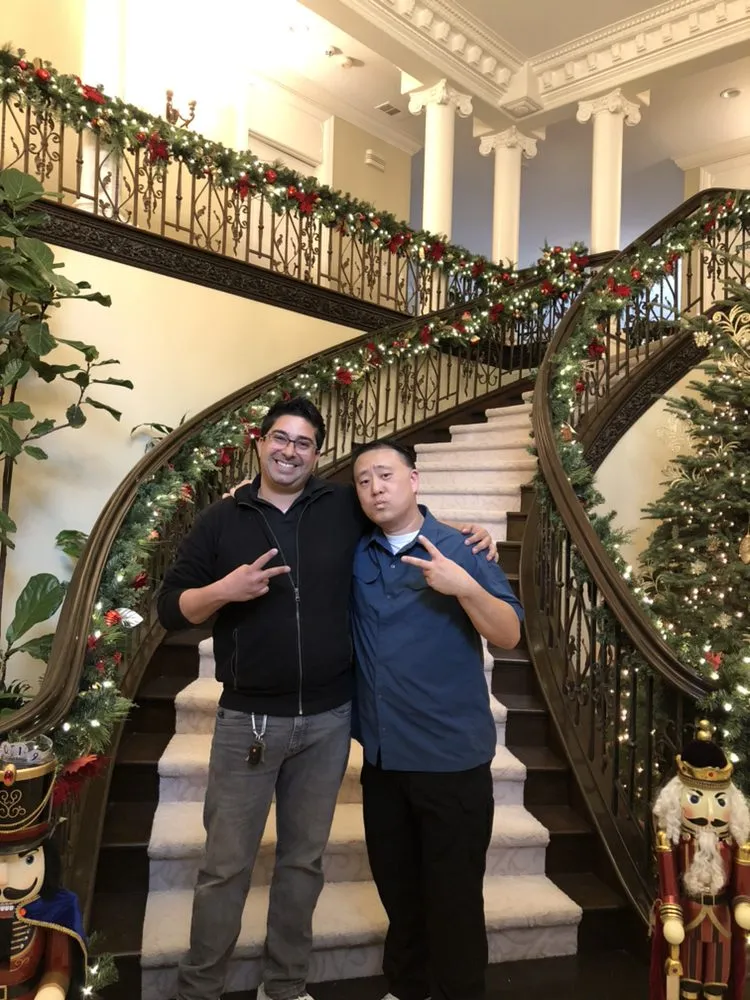 Professional electrician providing electrical repair in ,