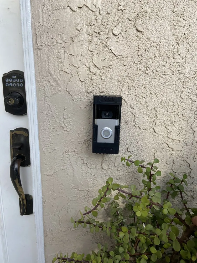 Licensed electrician providing lighting installation in , 