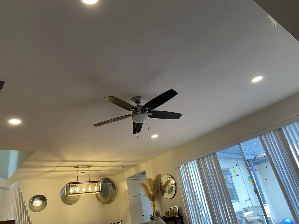 Slide of All Starz Electrical