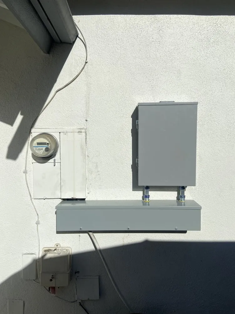 Slide of All Starz Electrical