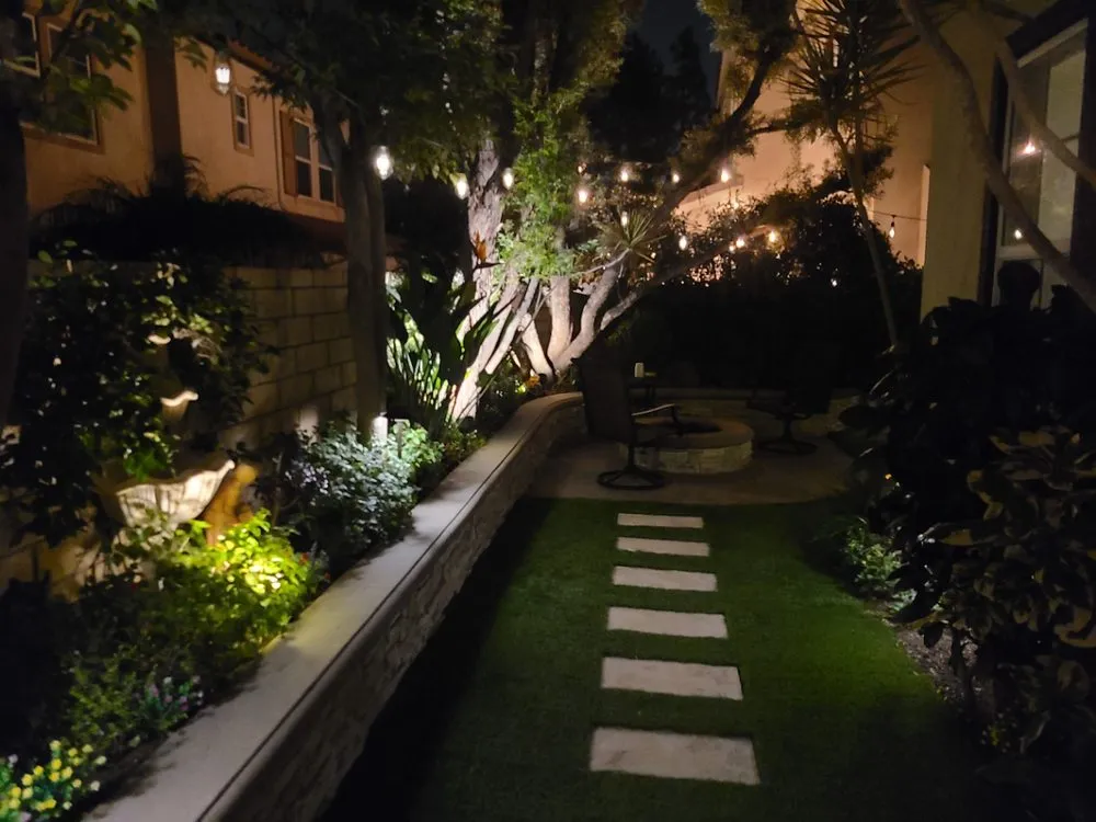 Slide of All Thingz Electric