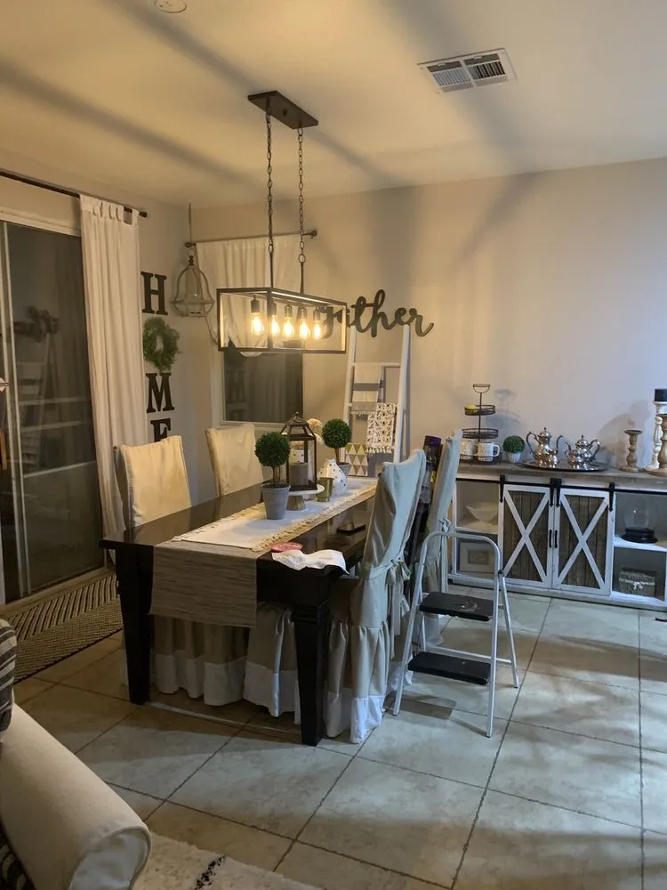 Slide of All Thingz Electric