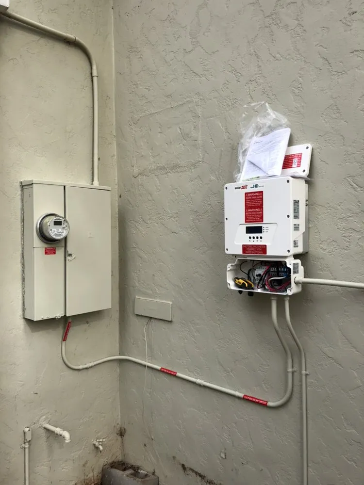 Licensed electrical service for homes in wiring installation, by