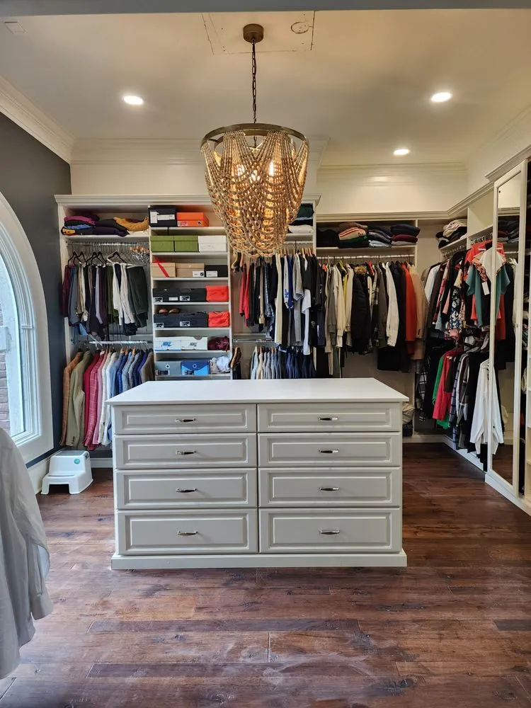 Emergency electrical service for homes in electrical repair,  by 