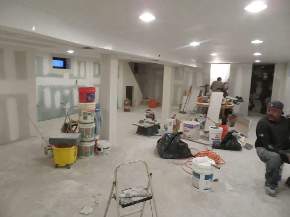 Expert electrician providing outlet and switch repair in Flushing, NY - Allen General Contracting