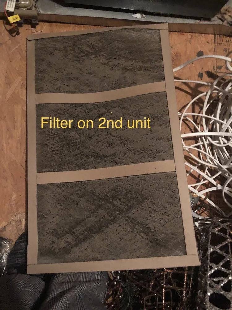 Affordable electrician providing circuit breaker repair in , 