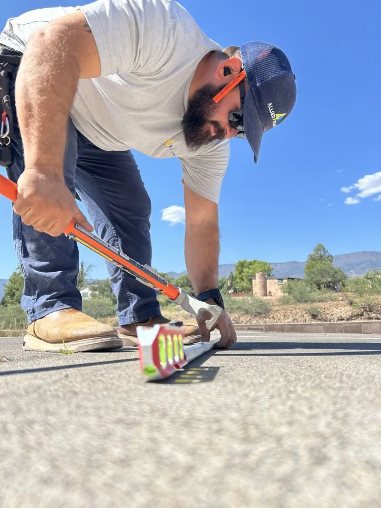 Trusted electrician providing circuit breaker repair in , 