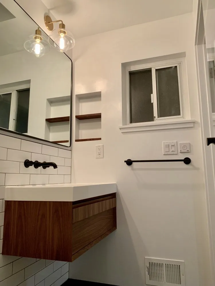 Slide of Ally Construction