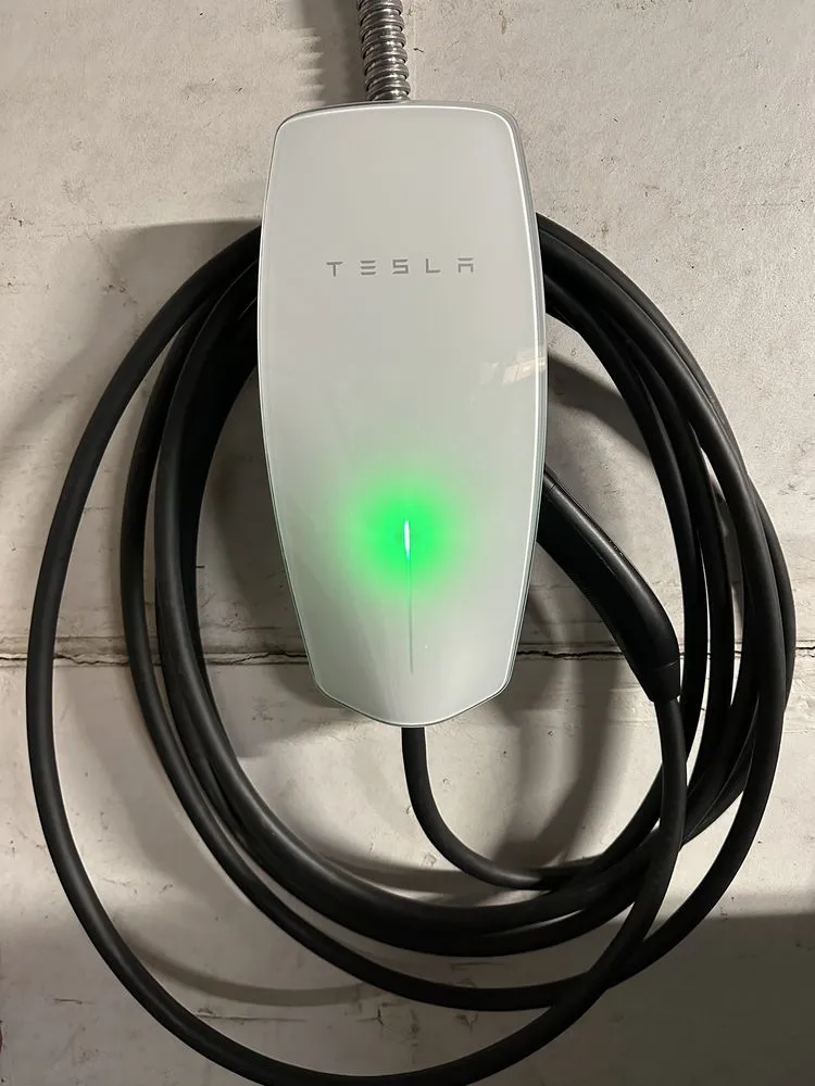 Slide of Alpha 23 Electric