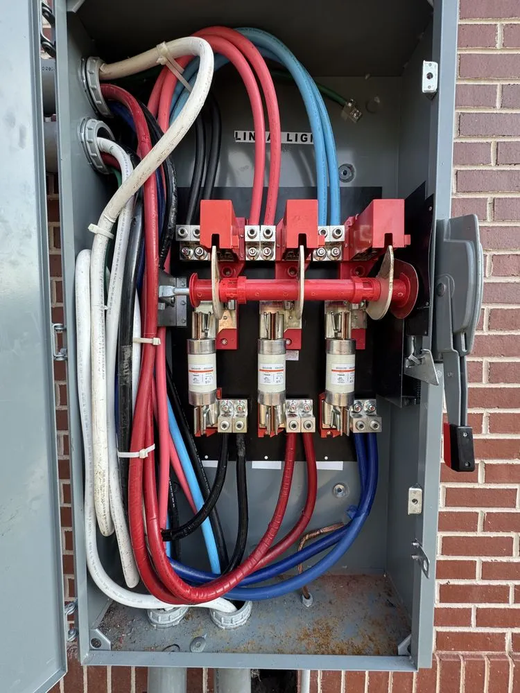 Emergency outlet and switch repair service in ,  - Alpha 9 Electric