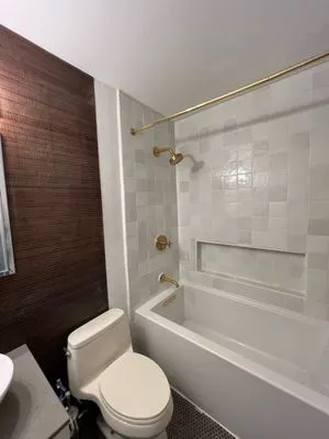 Alpha Contracting Services Logo