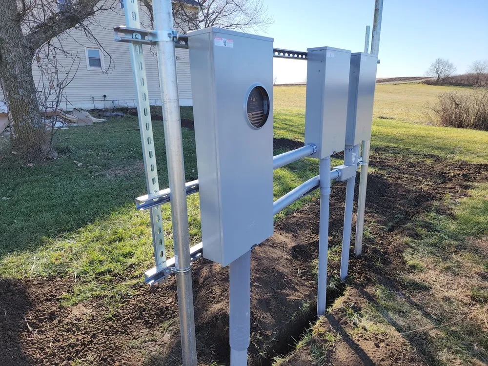Reliable electrician providing wiring installation in Lake Tapawingo, MO - Alpha Copper