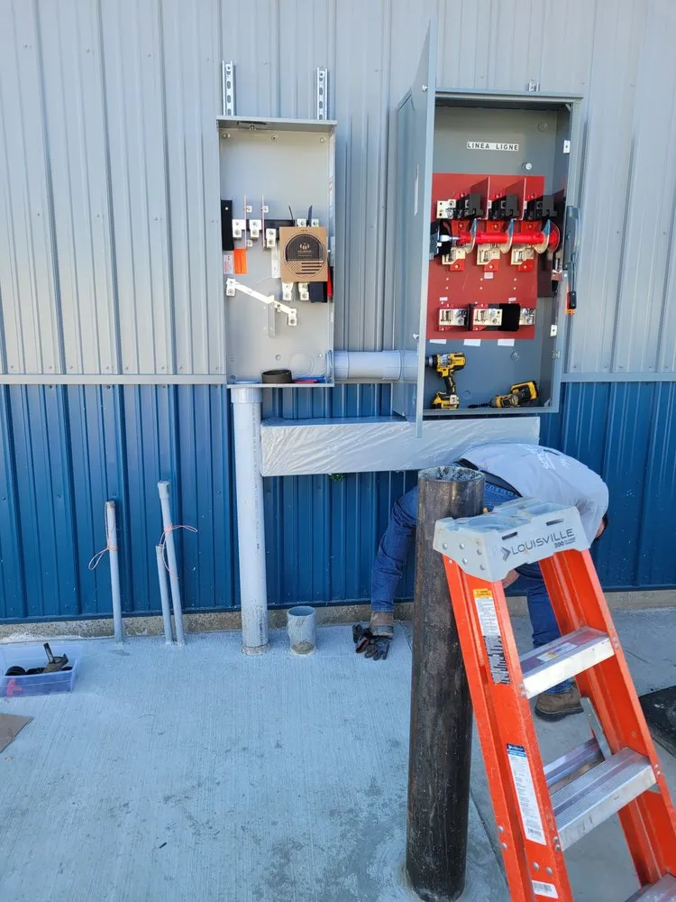 Expert panel upgrade experts serving Lake Tapawingo, MO - Alpha Copper