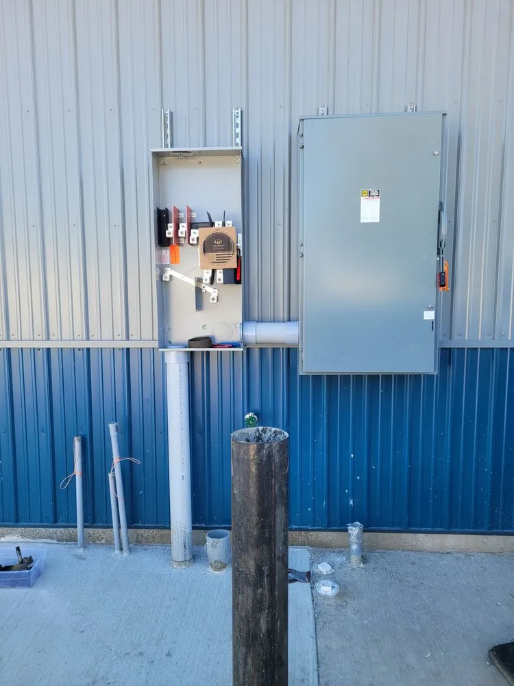 Reliable electrical repair experts serving Lake Tapawingo, MO - Alpha Copper