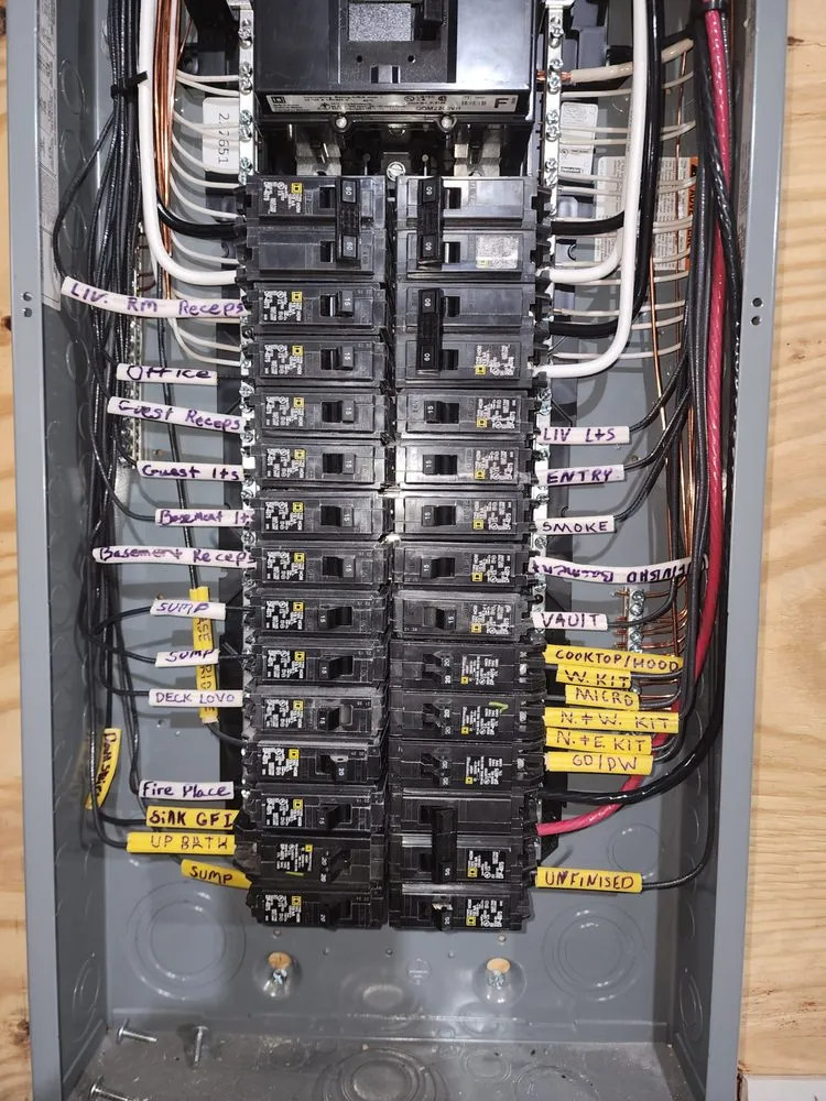 Licensed electrician providing wiring installation in Lake Tapawingo, MO - Alpha Copper