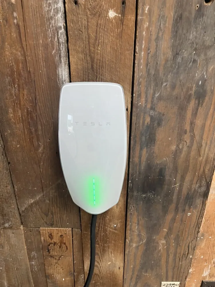 Slide of Alpha Electrical Solutions