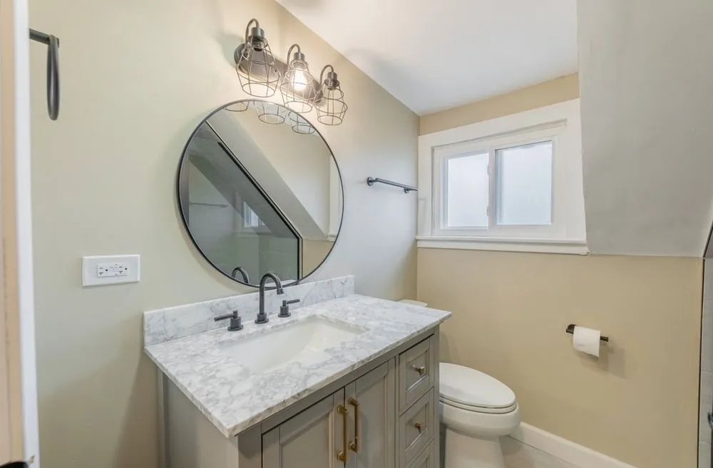 Slide of Alpha HandyWorks