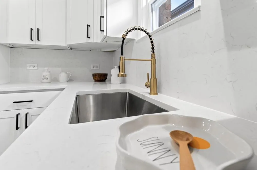 Slide of Alpha HandyWorks