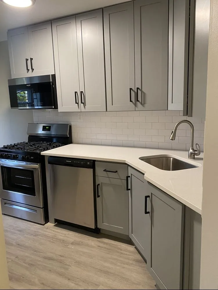 Slide of Alpha HandyWorks