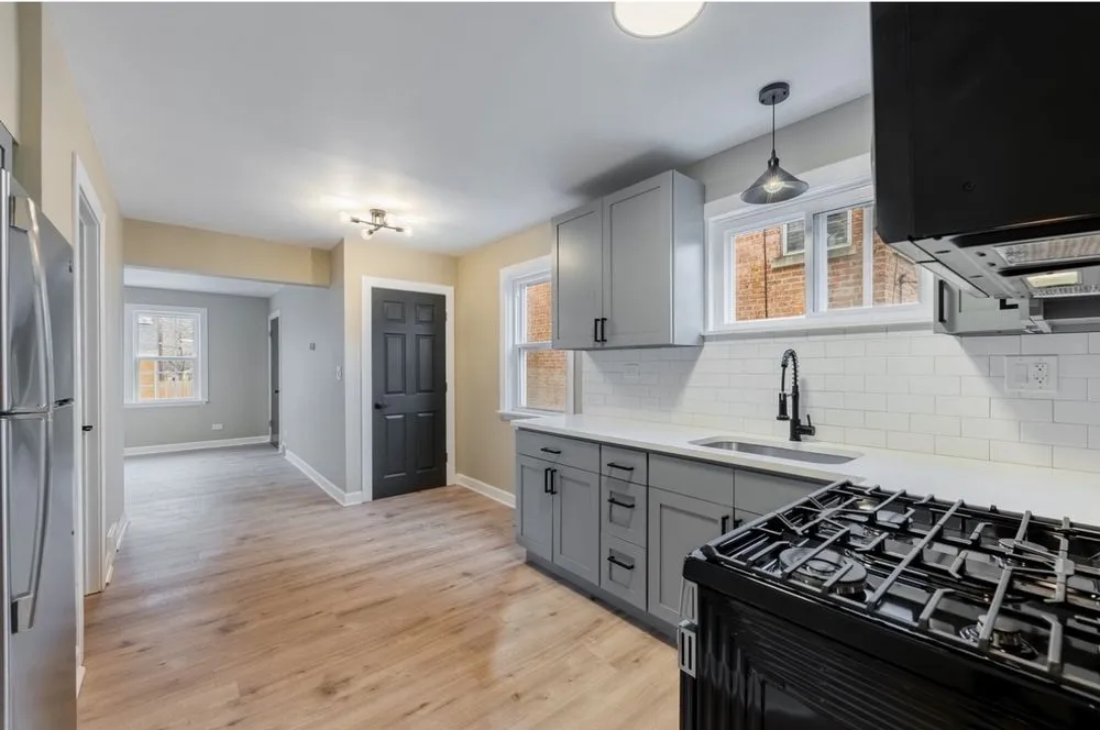 Slide of Alpha HandyWorks