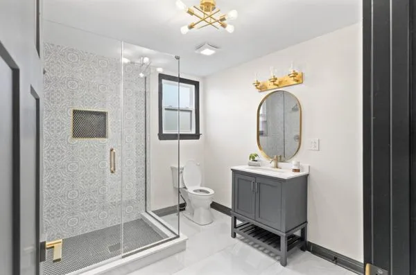 Alpha HandyWorks Logo