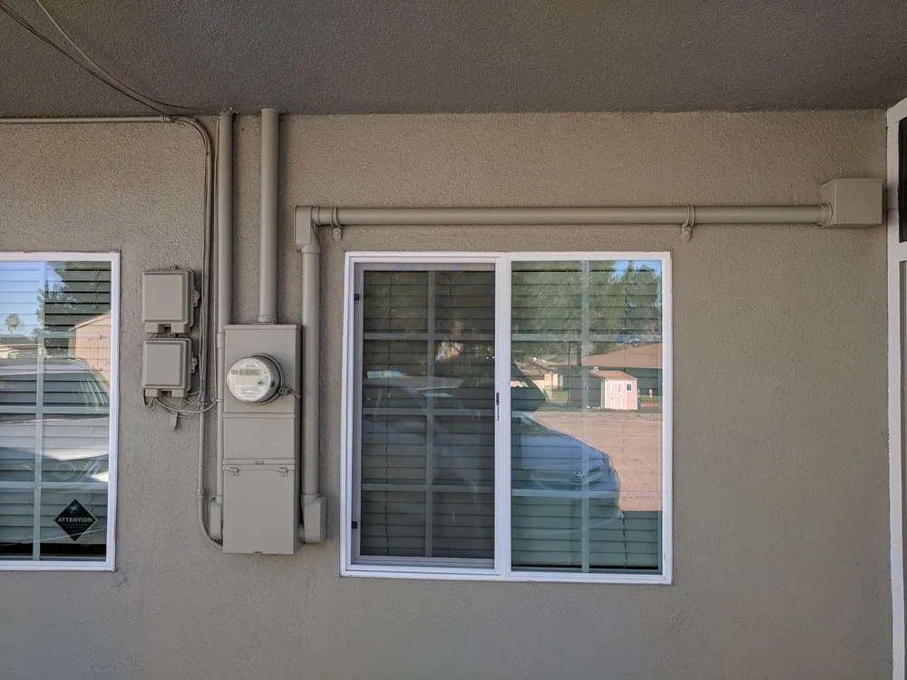 Slide of Alpha Omega Electric