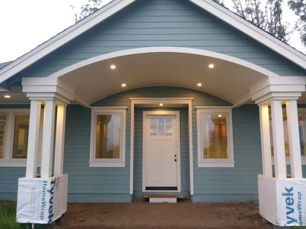 Slide of Alpha Omega Electric