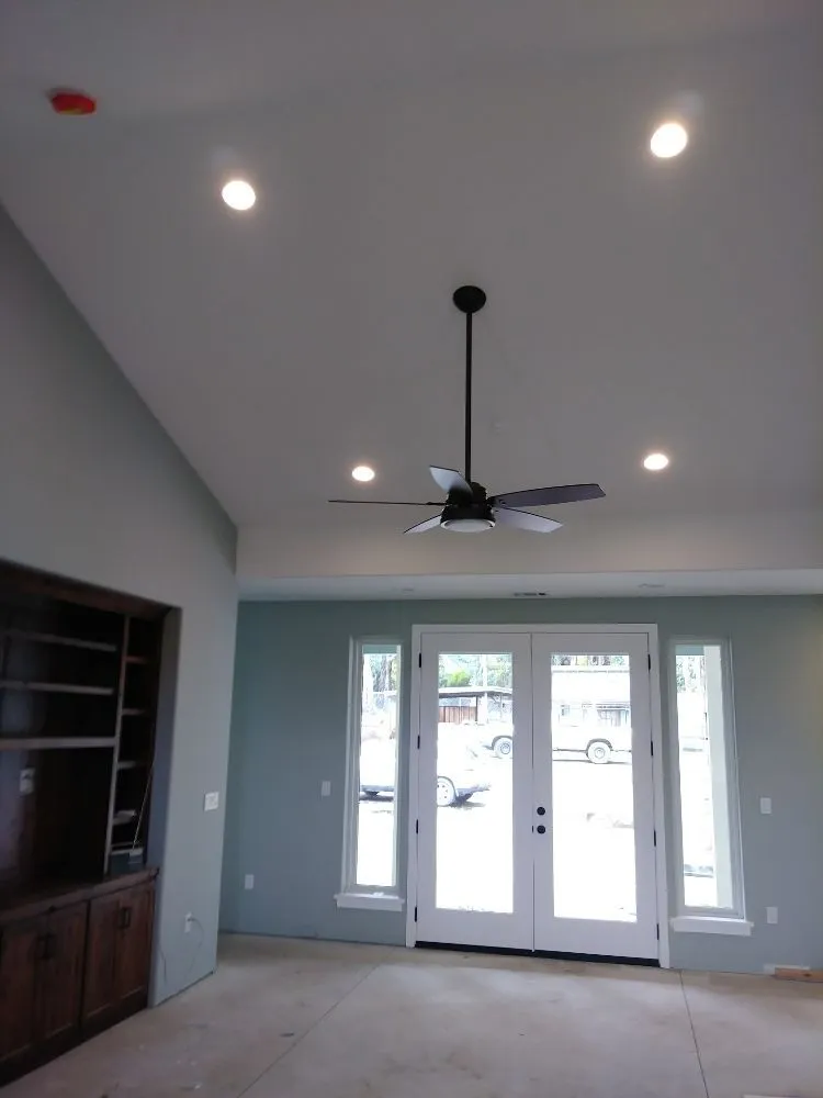 Reliable electrician providing emergency electrical service in ,