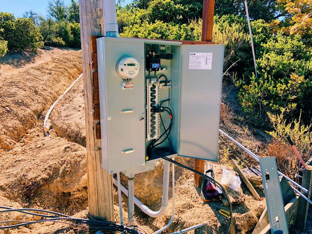 Affordable electrician providing wiring installation in , 