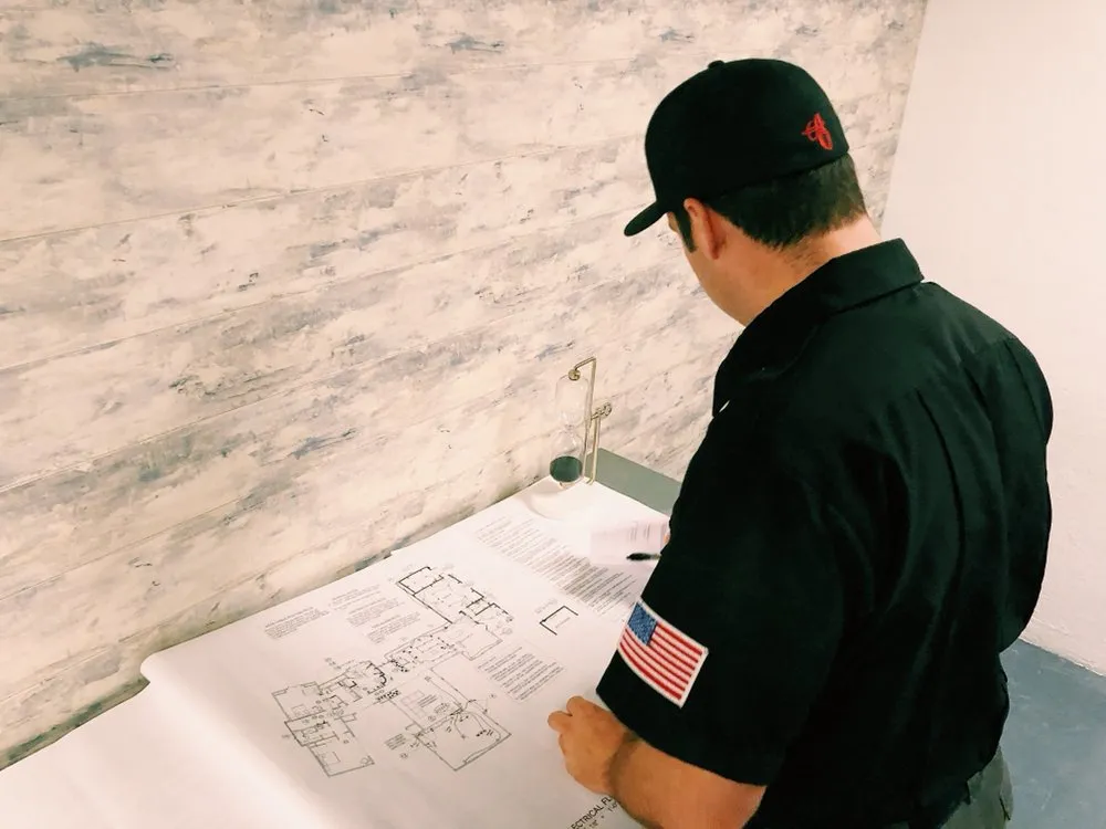 Slide of Alpha Omega Electric