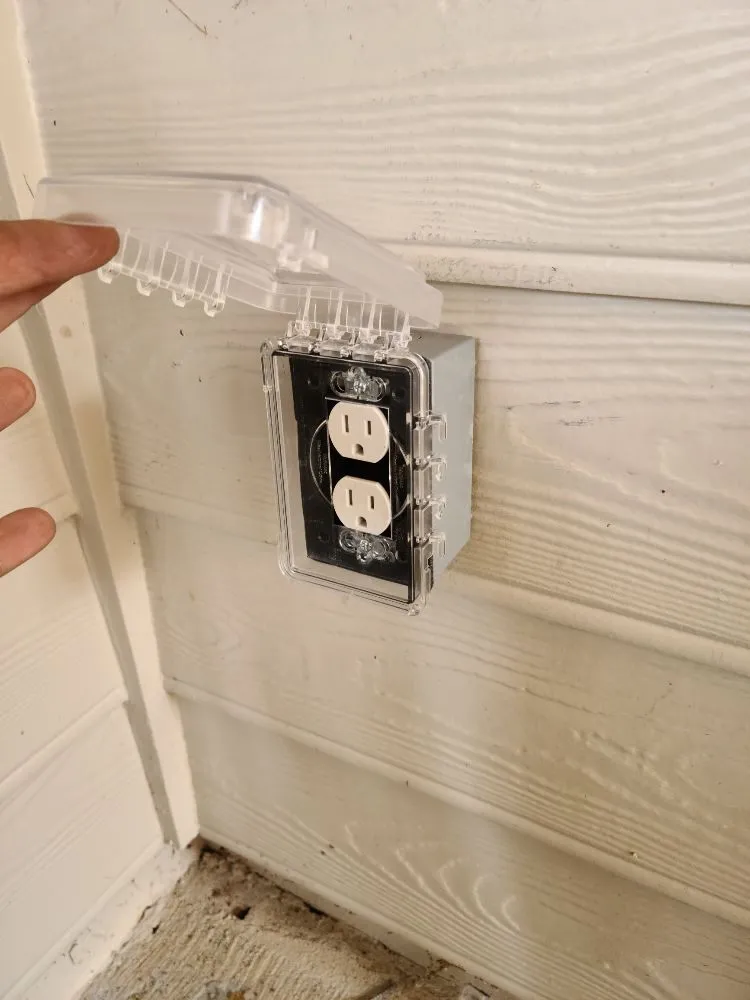 Trusted electrician providing lighting installation in , 