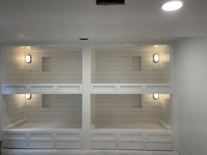 Slide of Alpine Electric