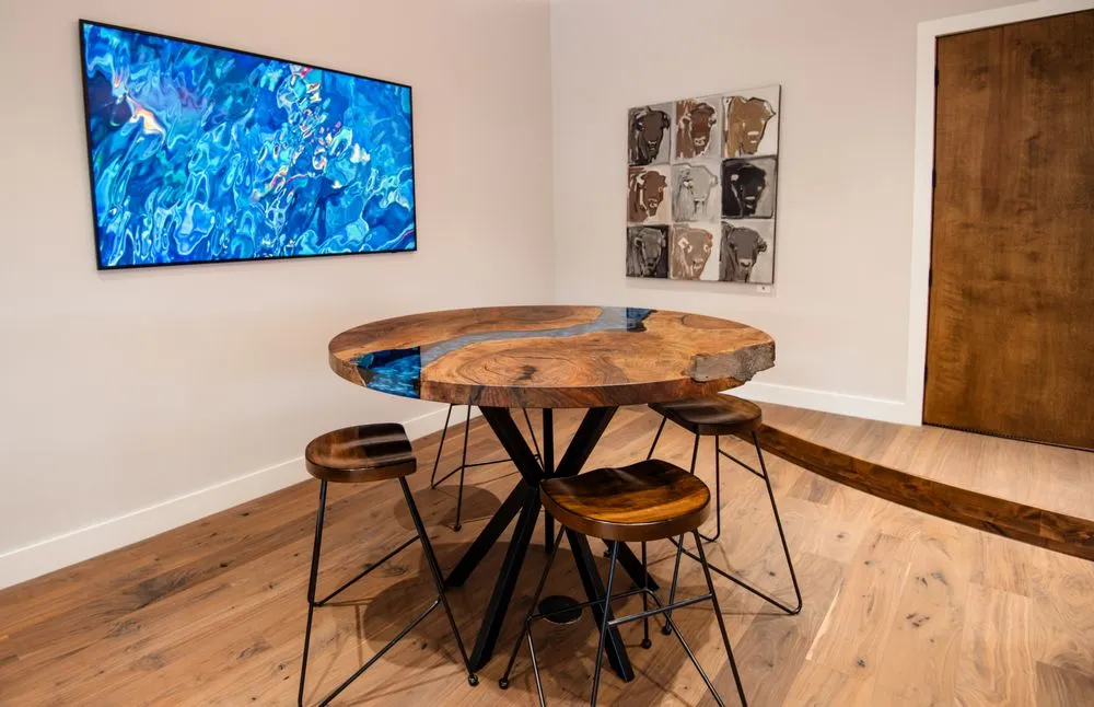 Slide of Alpine Electric