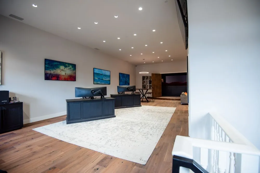 Professional electrical service for homes in lighting installation, by