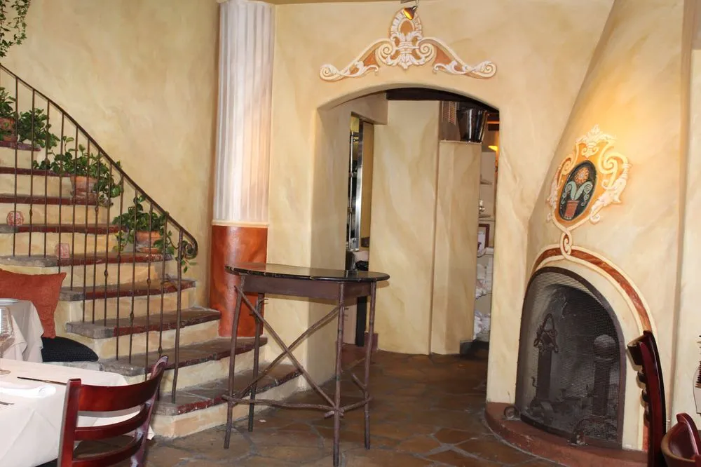 Slide of ALS Construction & Renovation