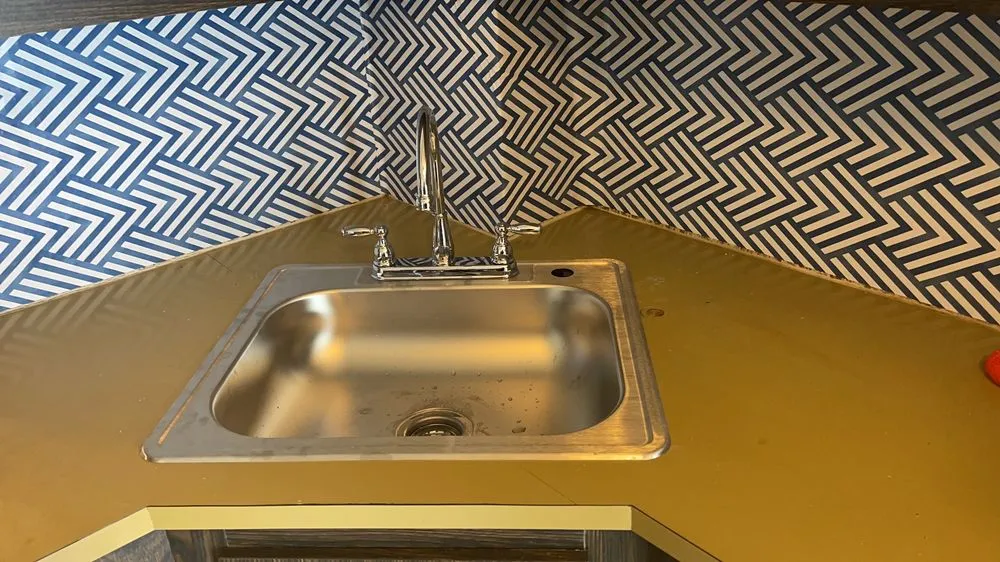 Slide of Al's Handyman