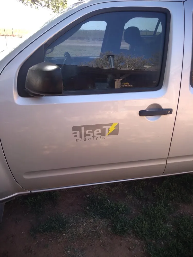 Affordable circuit breaker repair service in Cannon Air Force Base, NM - Alset electric