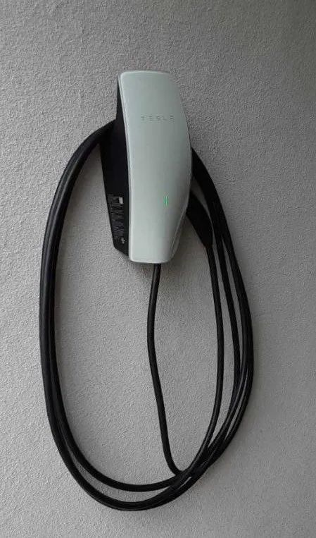 Slide of Alset Electric