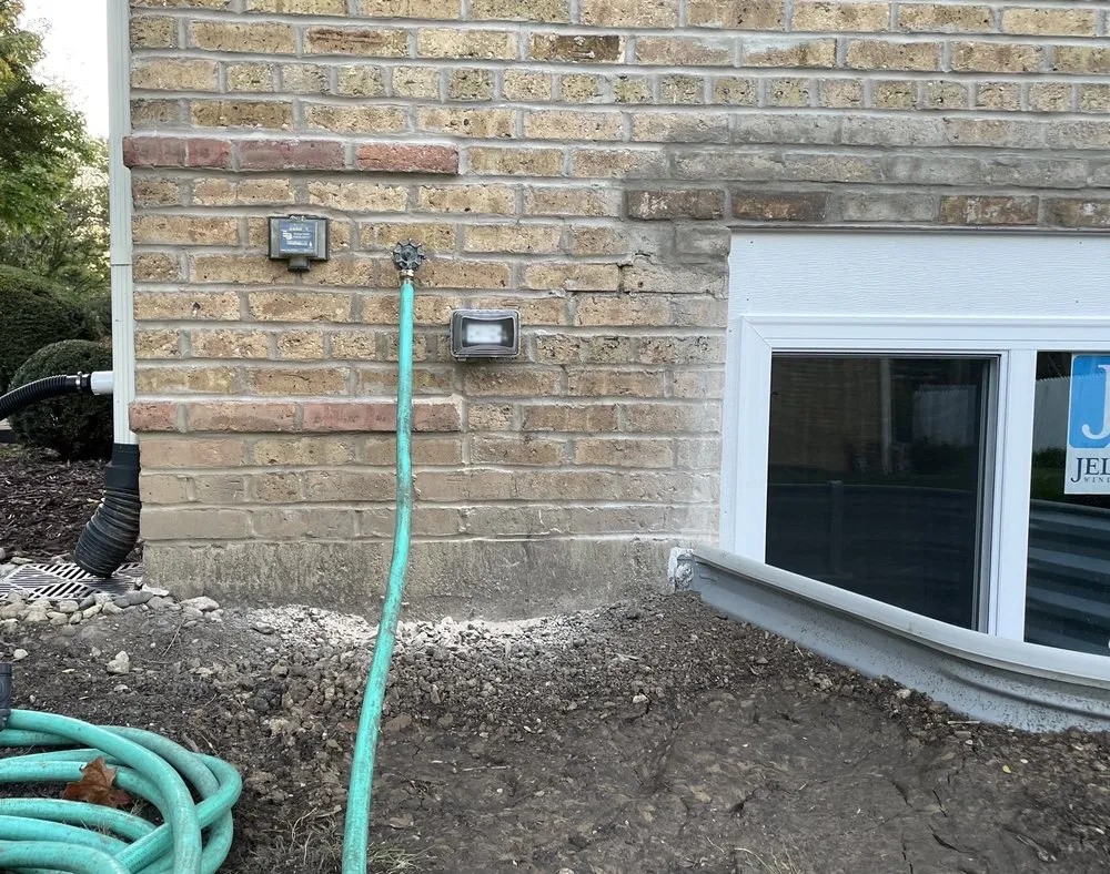 Slide of Alternating Currents Services