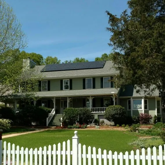 Expert electrician providing lighting installation in , 