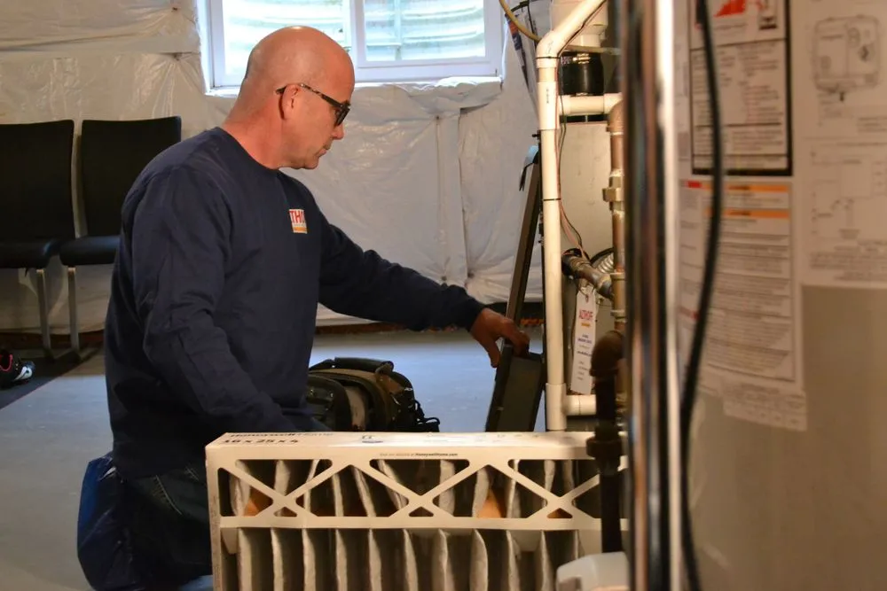 Affordable electrical service for homes in electrical repair,  by 