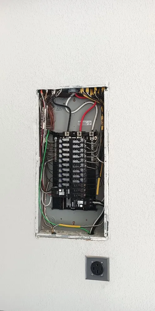 Slide of AltoService