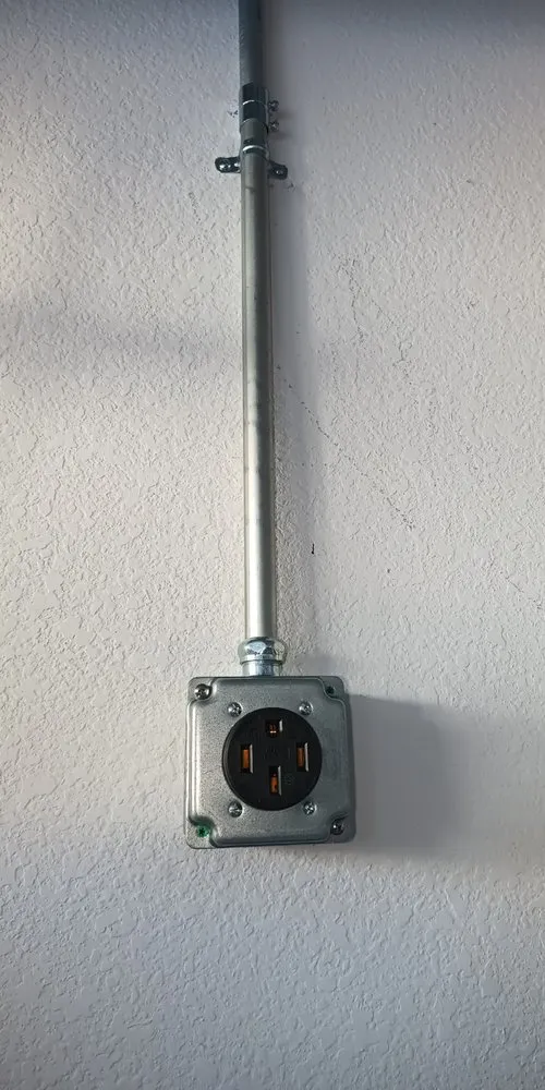 Slide of AltoService